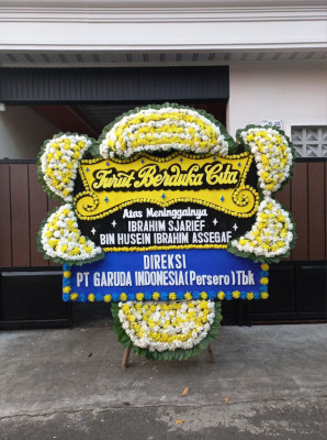 Papan Bunga Duka di Madidir